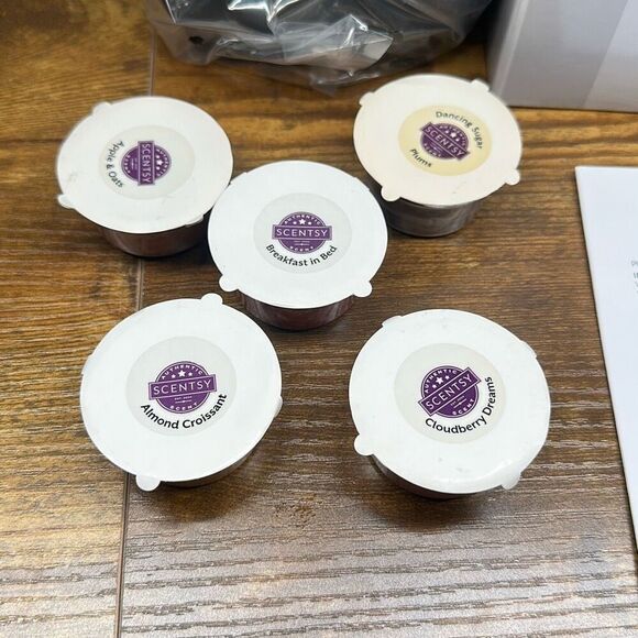 Scentsy Electric Wax Warmer Burner Classic Satin Black Aromatherapy Fragrance - Picture 4 of 5